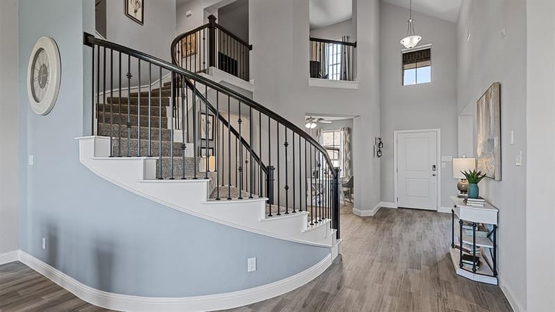 4927 SIMMENTAL Drive, Arlington TX 76001 - Photo 9