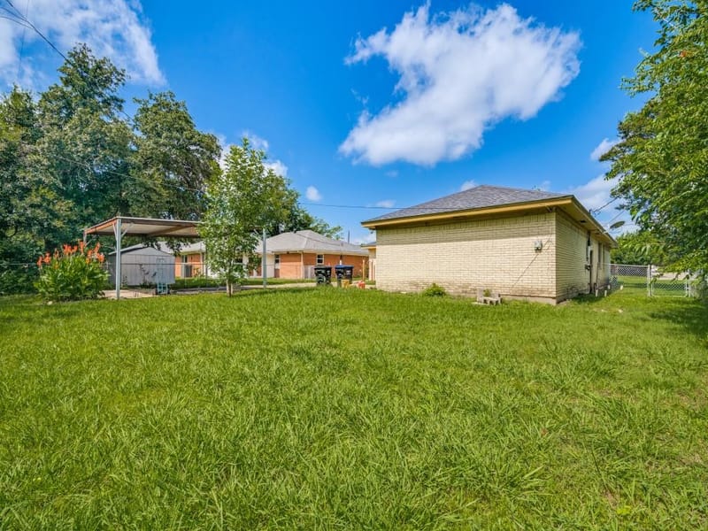 6307 Stonewall Street, Greenville TX 75402 - Photo 16