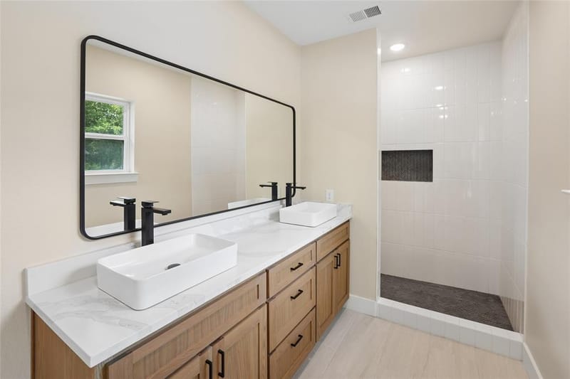 627 S Willomet Avenue, Dallas TX 75208 - Photo 23