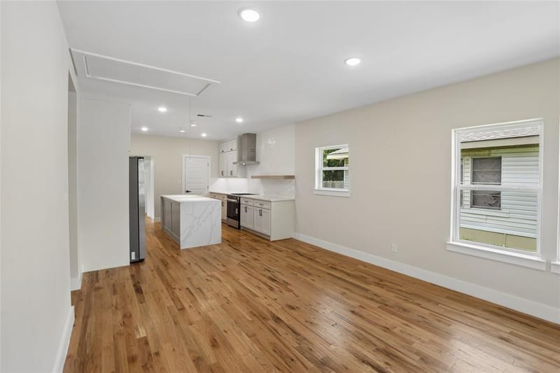 627 S Willomet Avenue, Dallas TX 75208 - Photo 17
