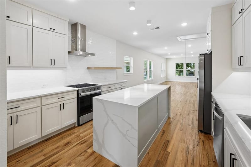 627 S Willomet Avenue, Dallas TX 75208 - Photo 12