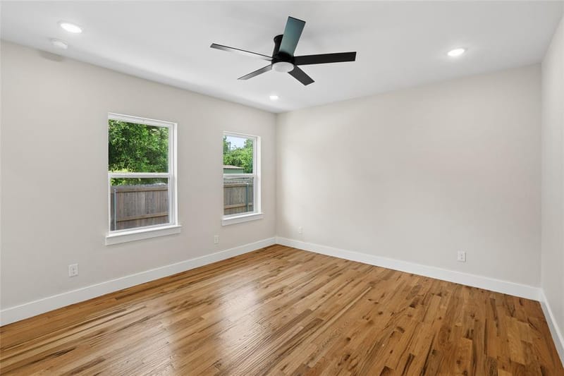 627 S Willomet Avenue, Dallas TX 75208 - Photo 20