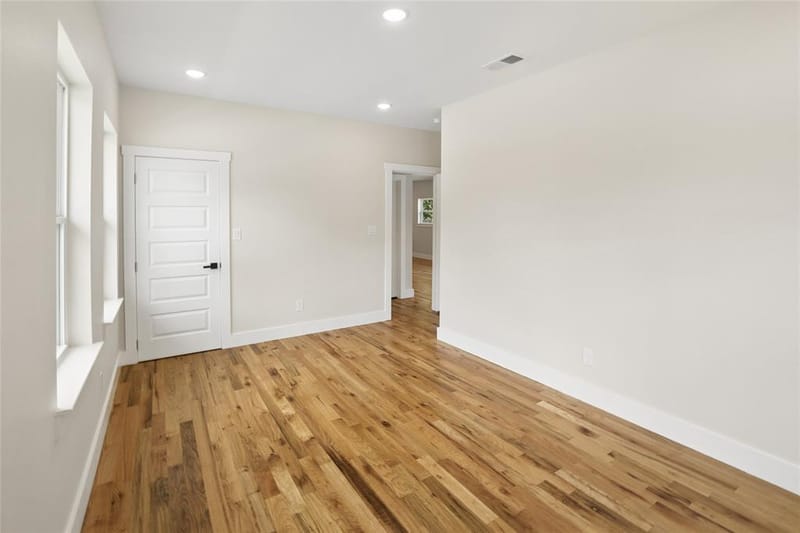 627 S Willomet Avenue, Dallas TX 75208 - Photo 35