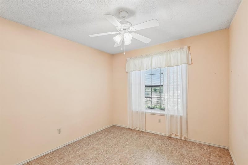 113 E Bancroft Drive, Garland TX 75040 - Photo 8