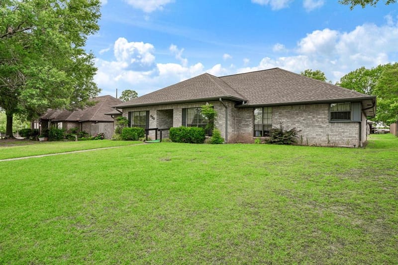 525 Medalist Street, Paris TX 75460 - Photo 2
