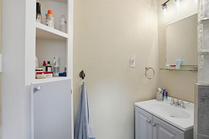 6801 Yolanda Drive, Fort Worth TX 76112 - Photo 13