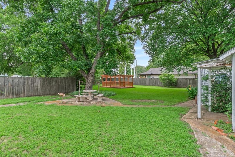 432 W High Street, Wills Point TX 75169 - Photo 24