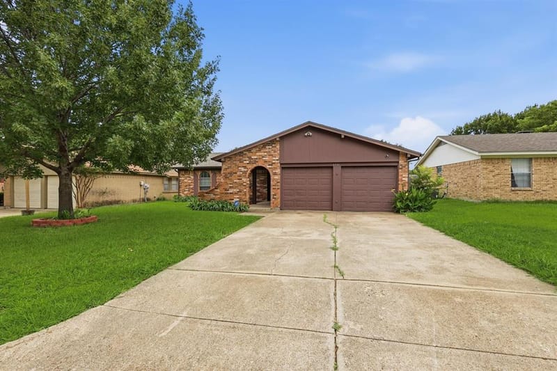 6536 Windrock, Watauga TX 76148 - Photo 3