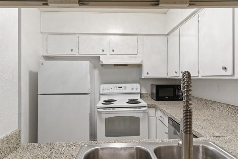 4112 Bowser Avenue # 205, Dallas TX 75219 - Photo 30