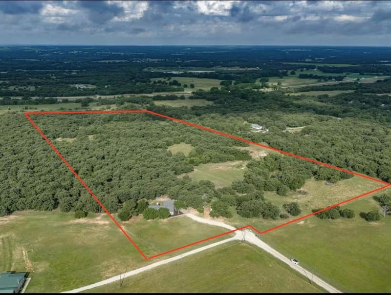 210 County Road 2696, Alvord TX 76225 - Photo 3
