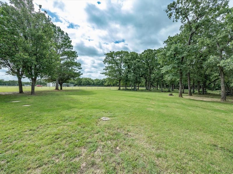 210 County Road 2696, Alvord TX 76225 - Photo 29
