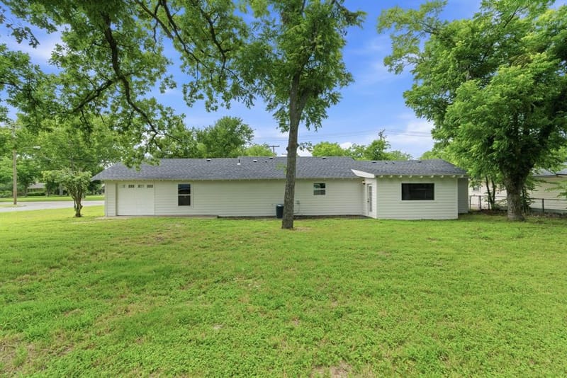 507 Country Club Road, Cleburne TX 76033 - Photo 36