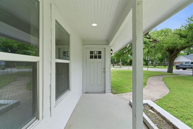 507 Country Club Road, Cleburne TX 76033 - Photo 5
