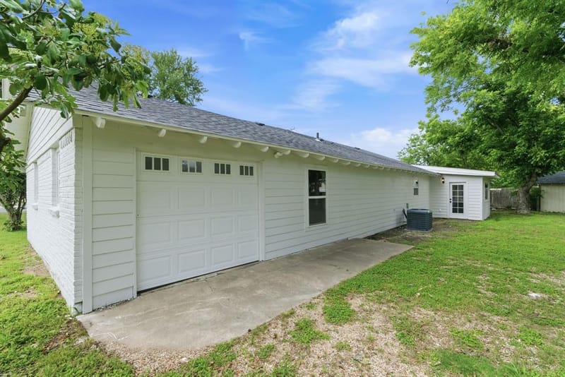 507 Country Club Road, Cleburne TX 76033 - Photo 34
