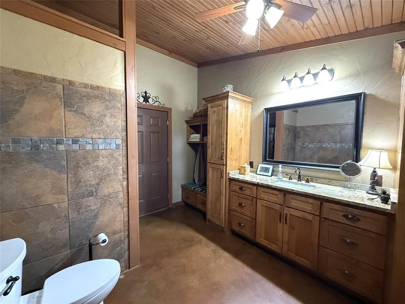 440 VZ County Road 4814, Ben Wheeler TX 75754 - Photo 32