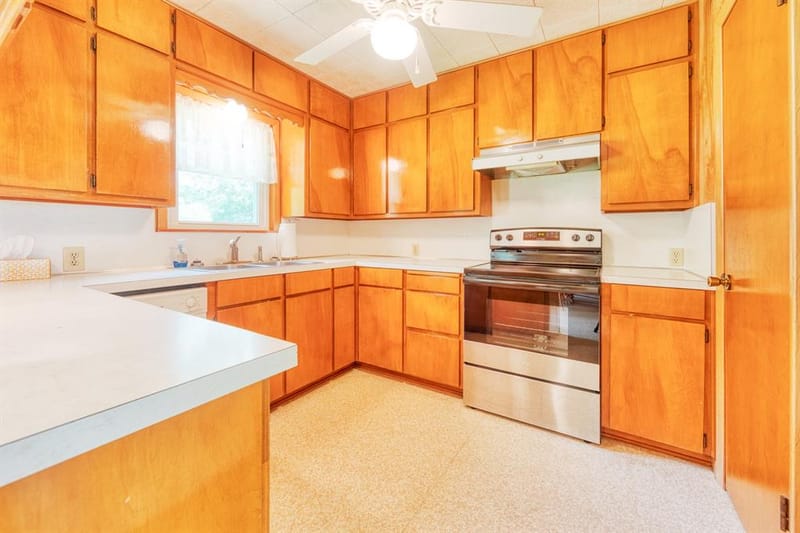 308 W White Street, Pilot Point TX 76258 - Photo 5