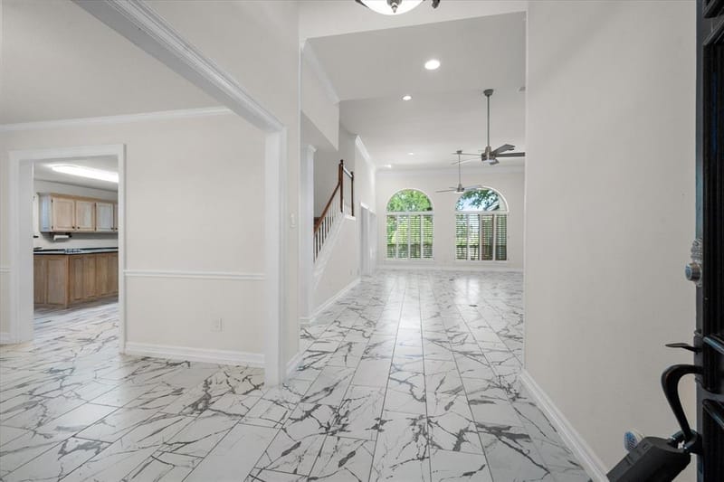 2801 Knotted Oaks Trail, Arlington TX 76006 - Photo 4