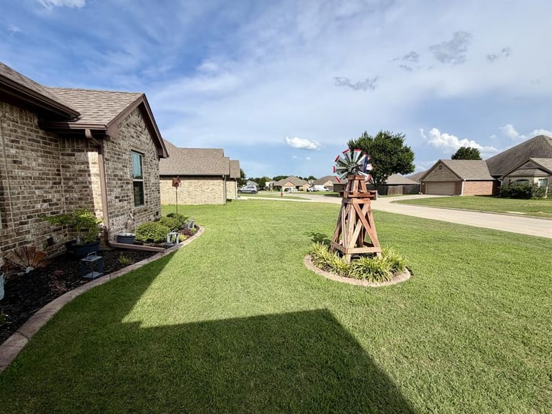2105 Stonegate Boulevard, Bridgeport TX 76426 - Photo 22