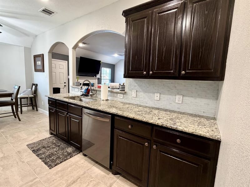 2105 Stonegate Boulevard, Bridgeport TX 76426 - Photo 10