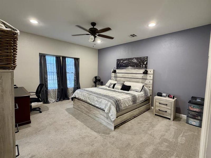 2105 Stonegate Boulevard, Bridgeport TX 76426 - Photo 11