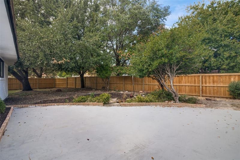 11335 Drummond Circle, Dallas TX 75228 - Photo 22