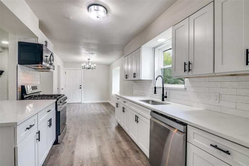 11335 Drummond Circle, Dallas TX 75228 - Photo 9