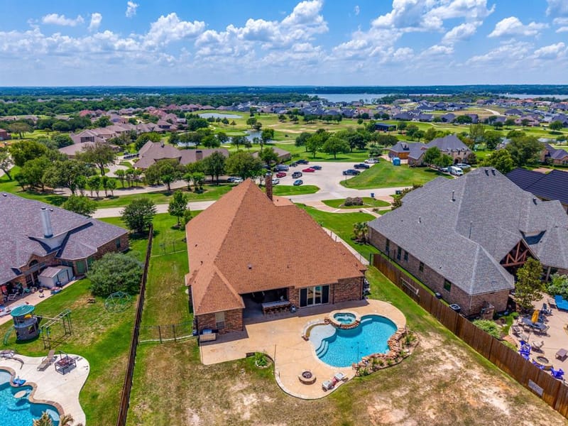 12416 Indian Creek Drive, Fort Worth TX 76179 - Photo 6