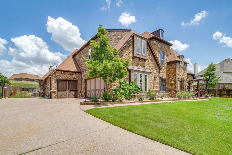 12416 Indian Creek Drive, Fort Worth TX 76179 - Photo 5