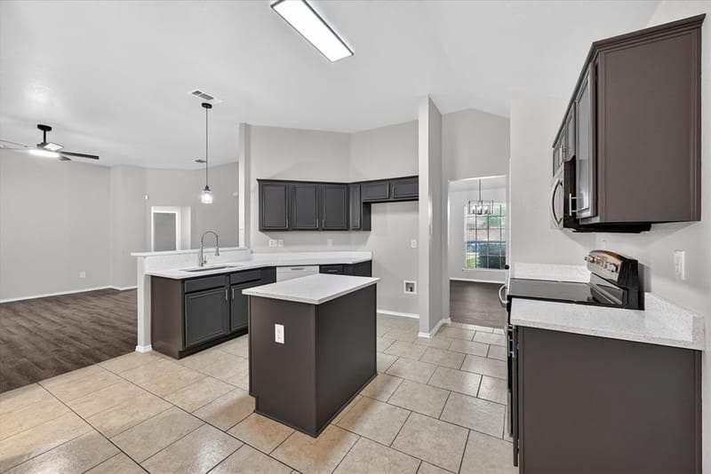 1844 Mcneely Street, Lancaster TX 75134 - Photo 7