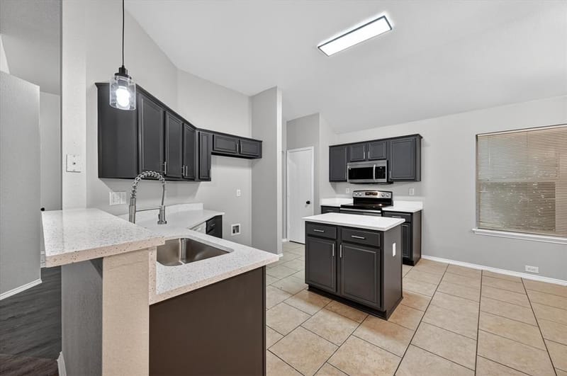 1844 Mcneely Street, Lancaster TX 75134 - Photo 5