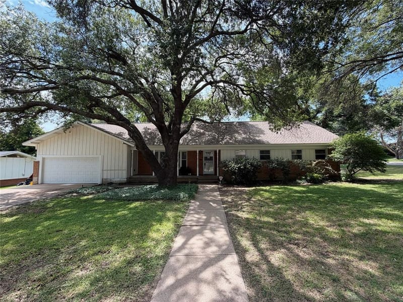 3100 Cortez Drive, Fort Worth TX 76116