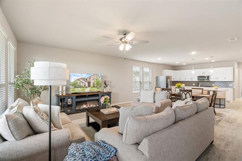 321 Pasture Drive, Midlothian TX 76065 - Photo 8