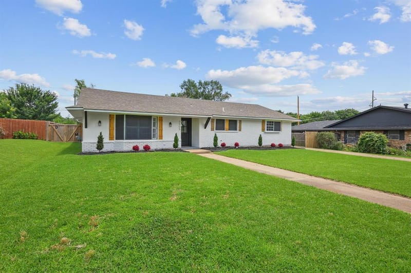 2505 Meadows Lane, Sherman TX 75092 - Photo 3
