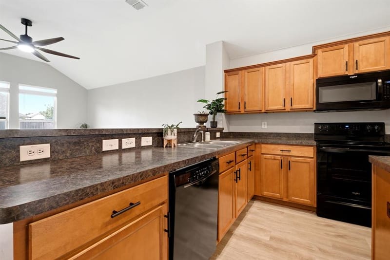 1018 Kimbro Drive, Forney TX 75126 - Photo 10