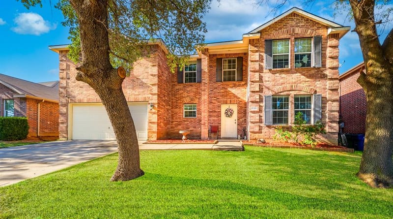 789 Keel Line Drive, Crowley TX 76036
