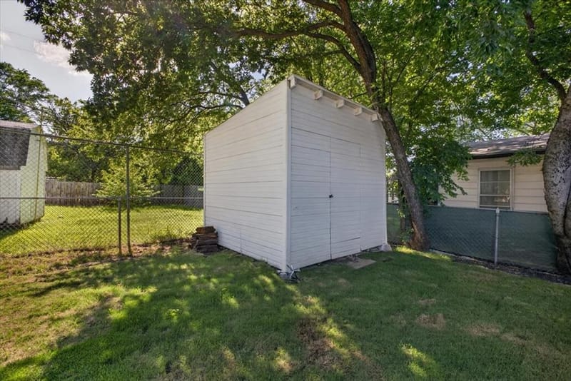 512 Mirike Drive, White Settlement TX 76108 - Photo 27