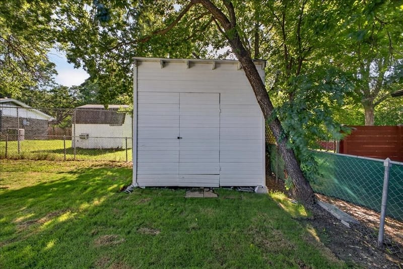 512 Mirike Drive, White Settlement TX 76108 - Photo 28