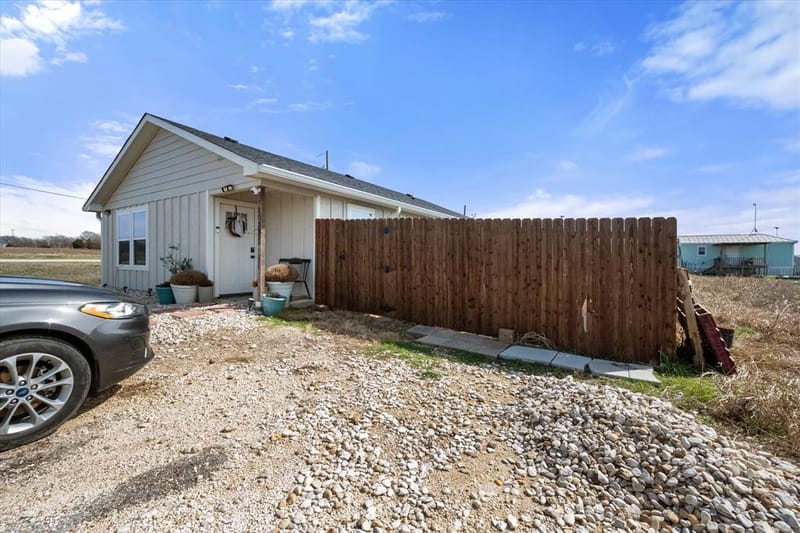 101 Allie Court, Itasca TX 76055 - Photo 4