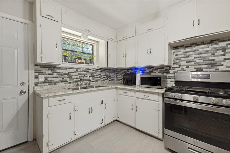 211 Brazos Street, Garland TX 75041 - Photo 10