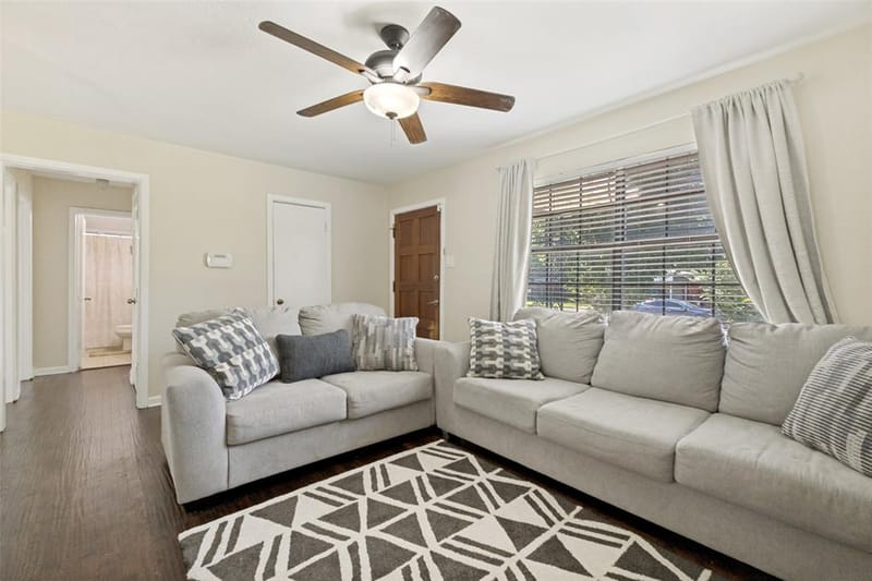 211 Brazos Street, Garland TX 75041 - Photo 8