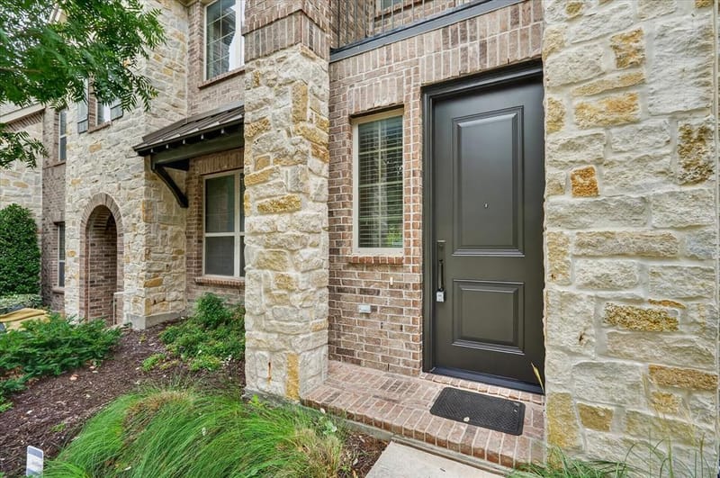 7004 Huckleberry Drive, McKinney TX 75070 - Photo 3