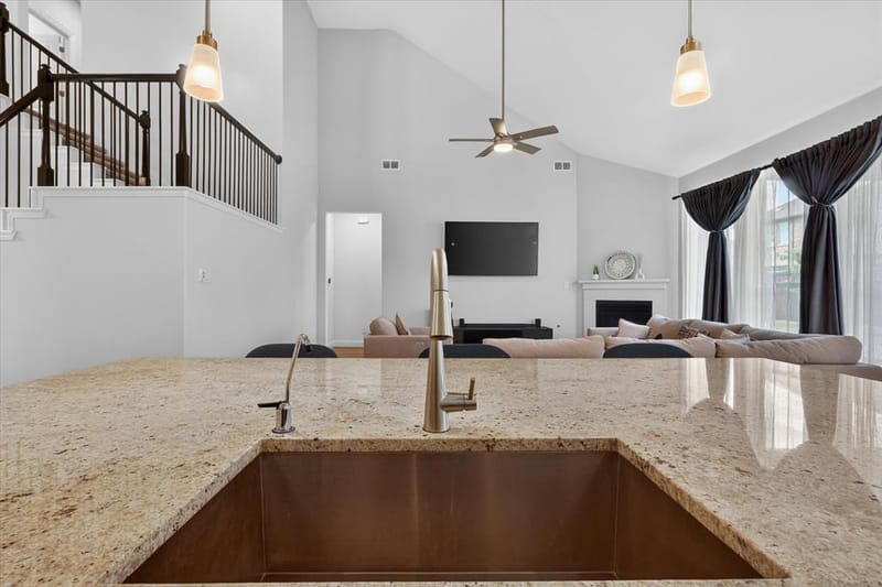 912 Brenda Drive, Mansfield TX 76063 - Photo 11