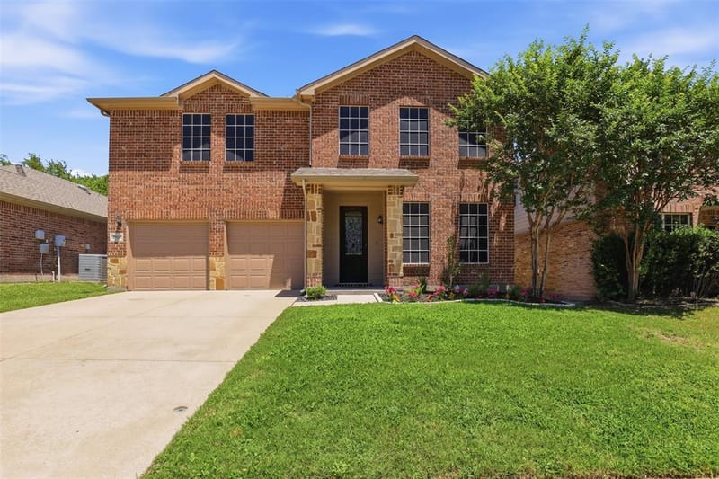 2921 Wispy Trail, Fort Worth TX 76108 - Photo 3