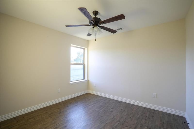 901 N Barrett Avenue, Denison TX 75020 - Photo 7