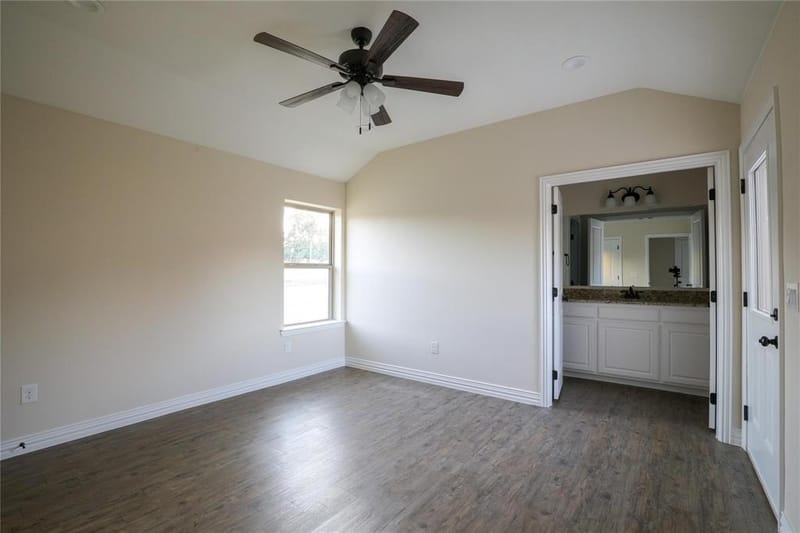 901 N Barrett Avenue, Denison TX 75020 - Photo 10