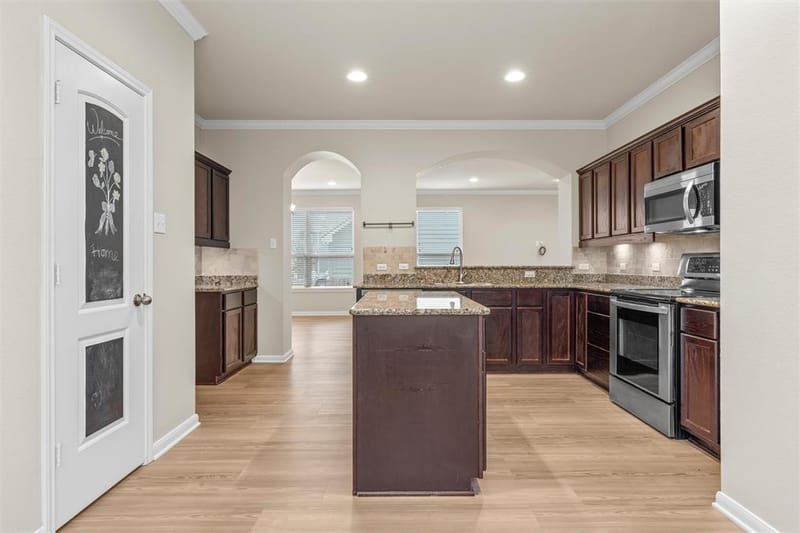 10860 Burnham Drive, Waco TX 76708 - Photo 16