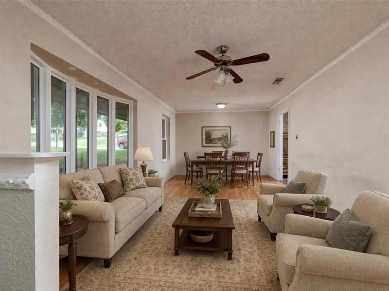 1517 Oakridge Court W, Azle TX 76020 - Photo 7