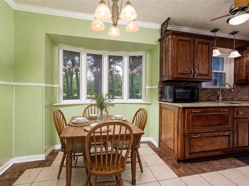 1517 Oakridge Court W, Azle TX 76020 - Photo 20