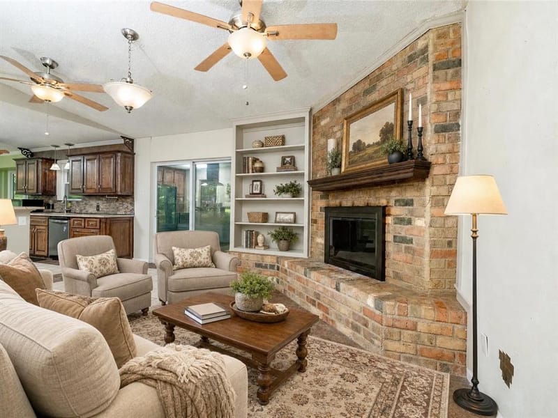 1517 Oakridge Court W, Azle TX 76020 - Photo 9