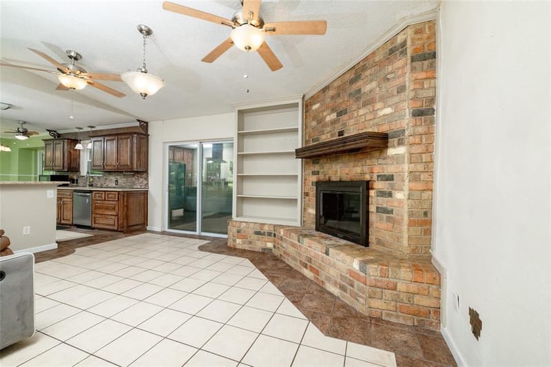 1517 Oakridge Court W, Azle TX 76020 - Photo 10